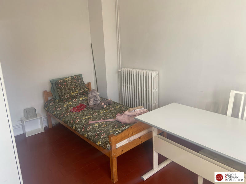 Maison - 208 m² - 12 pièces