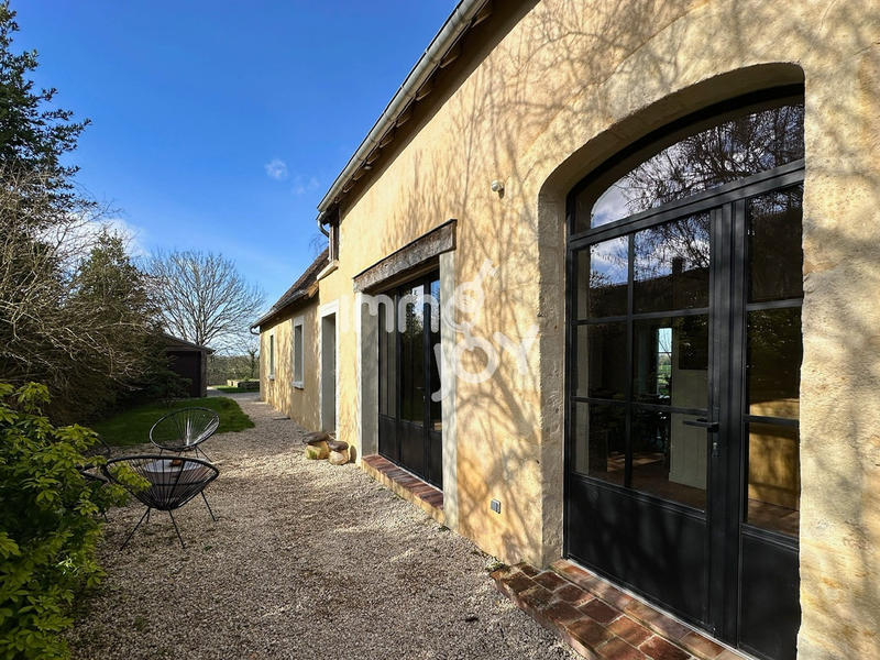 Propriété - 250 m² - 9 pièces