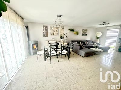 Maison - 93 m² - 4 pièces