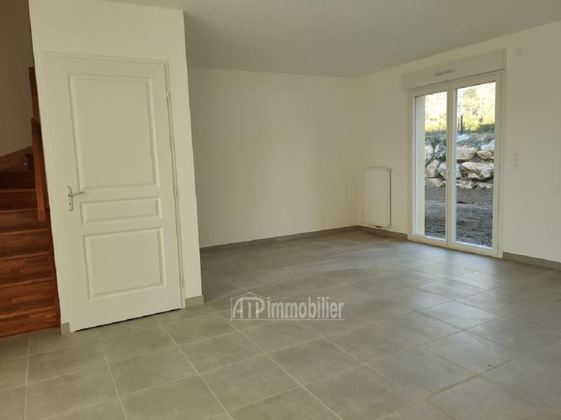 Maison traditionnelle - 80 m² - 4 pièces