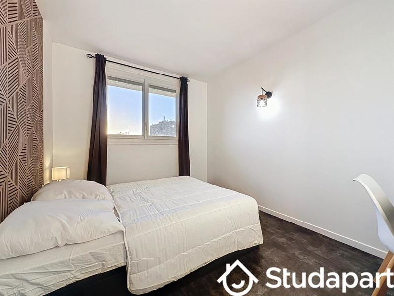 Chambre - 10 m² - 1 pièce