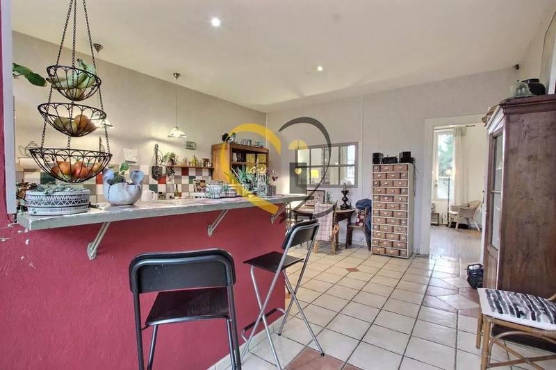 Maison bourgeoise - 222 m² - 8 pièces