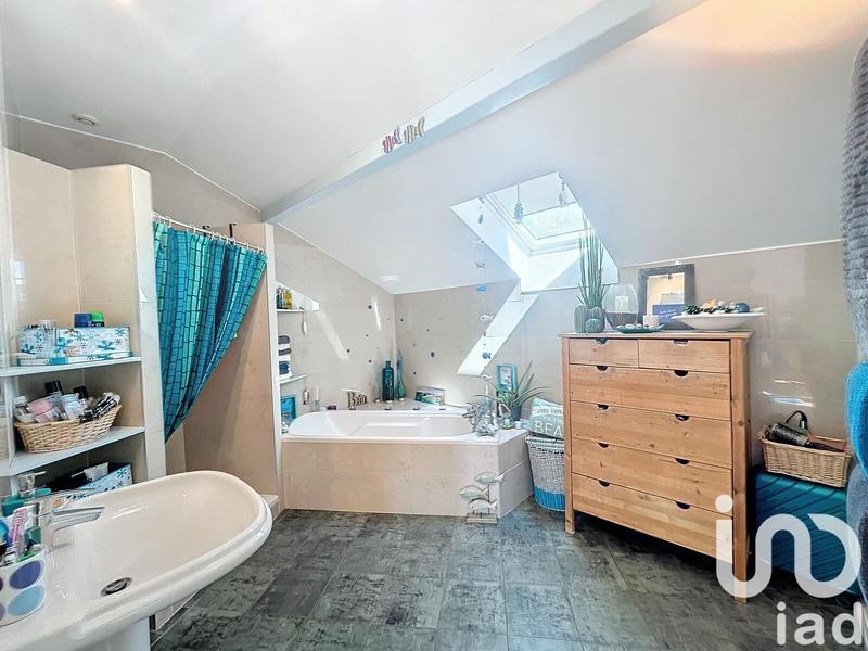 Maison - 195 m² - 6 pièces