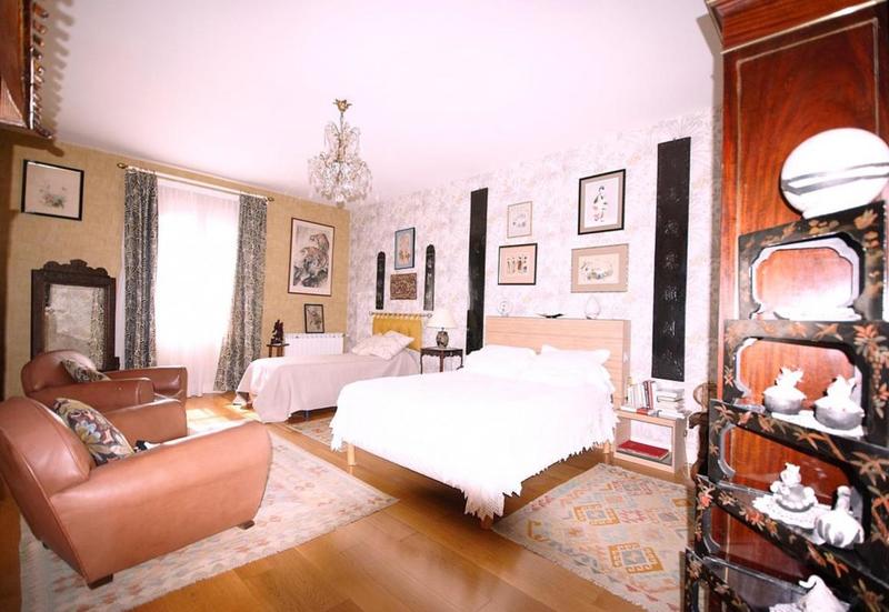 Maison - 525 m² - 10 pièces