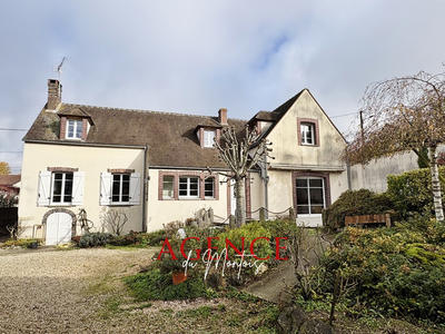 Maison - 180 m² - 5 pièces