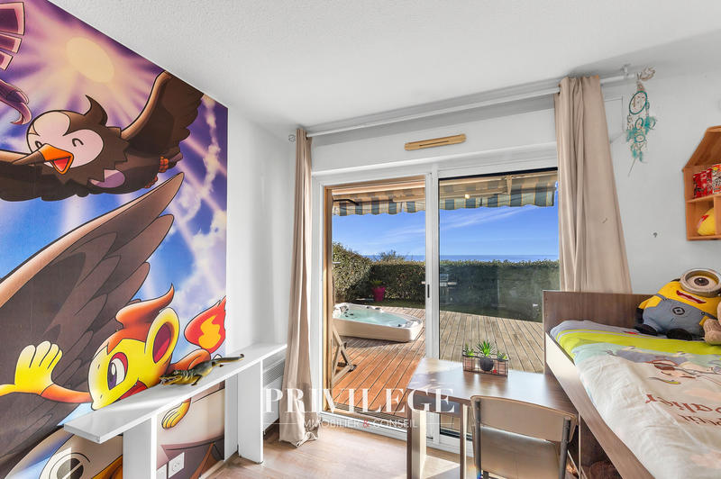 Appartement - 77 m² - 4 pièces