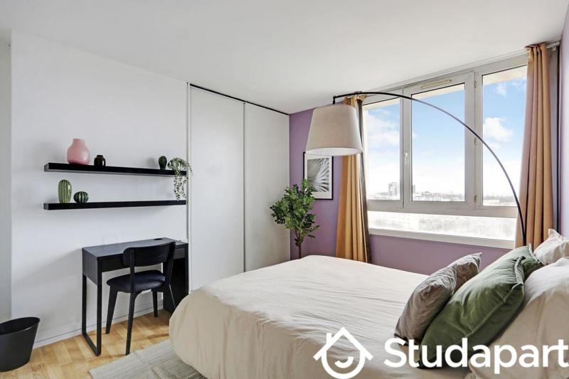 Chambre - 13 m² - 1 pièce