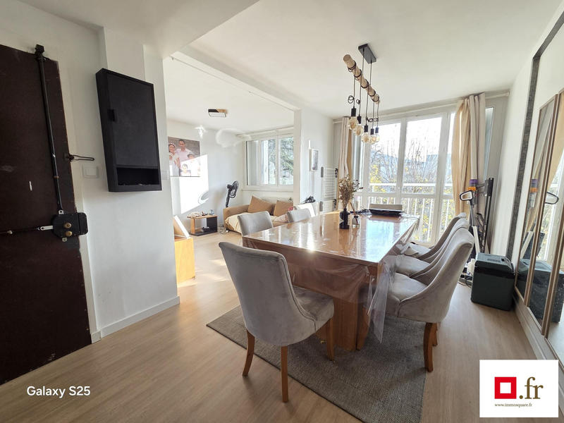 Appartement - 82 m² - 4 pièces