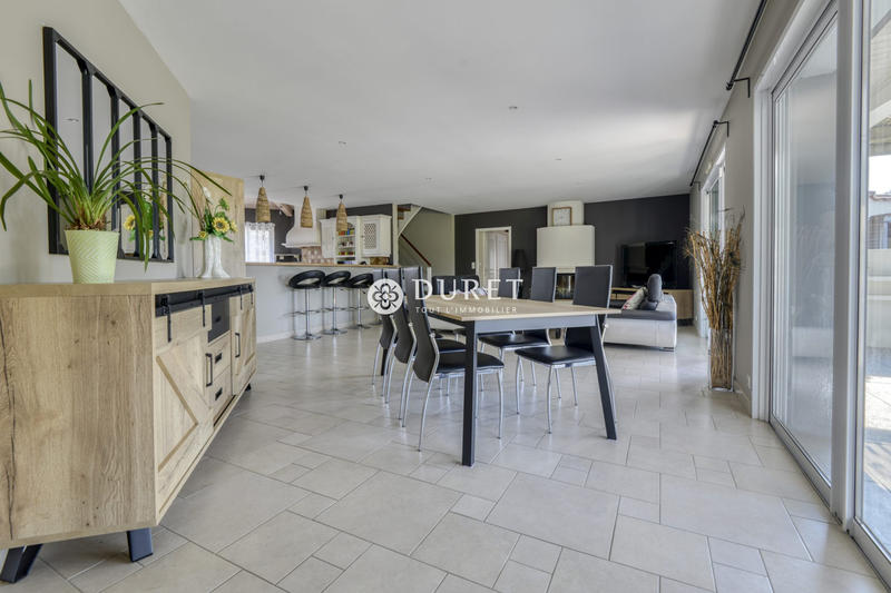 Villa - 191 m² - 7 pièces