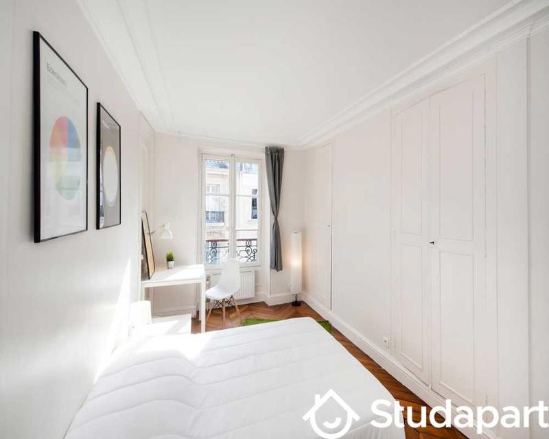 Chambre - 90 m² - 1 pièce