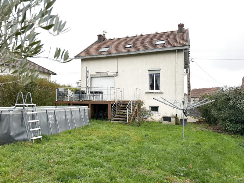 Maison - 105 m² - 7 pièces