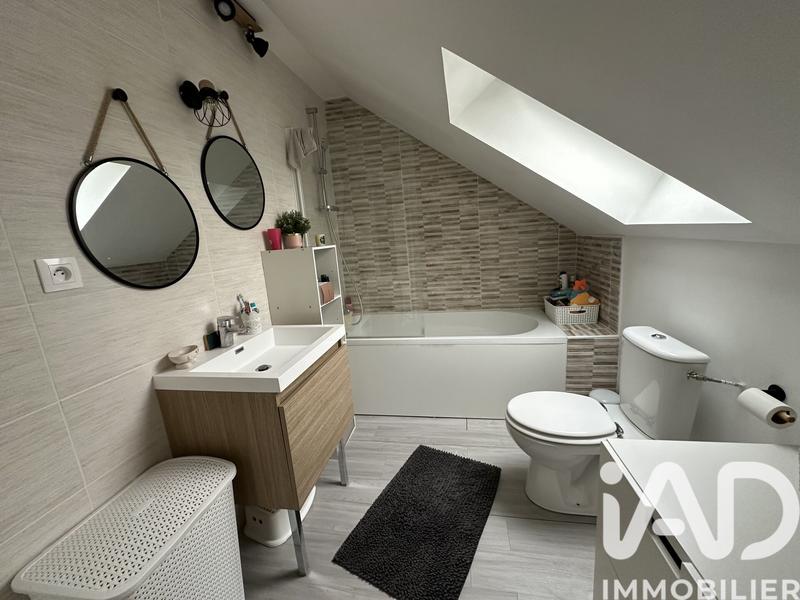 Maison - 105 m² - 4 pièces