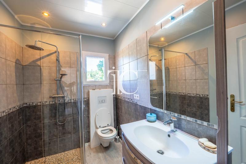 Maison - 111 m² - 4 pièces