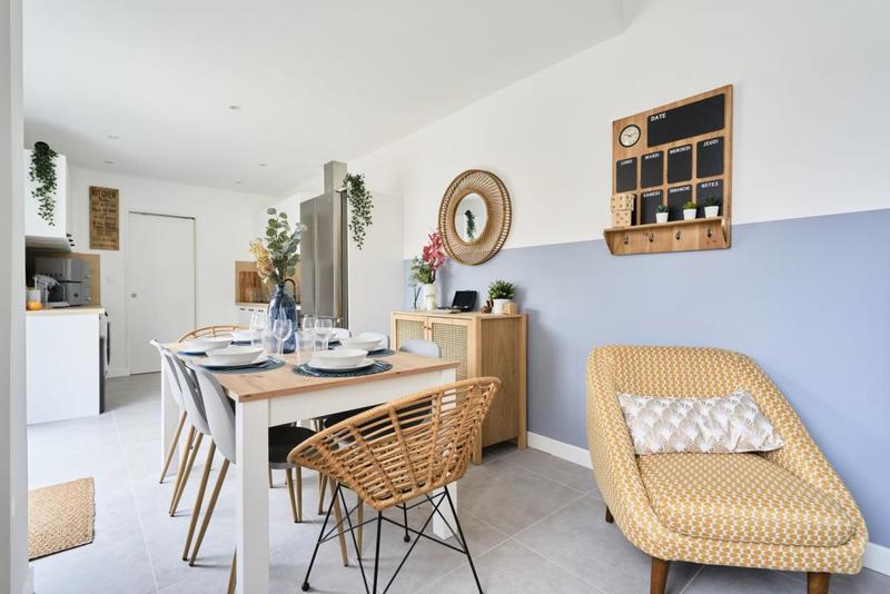 Maison - 130 m² - 8 pièces