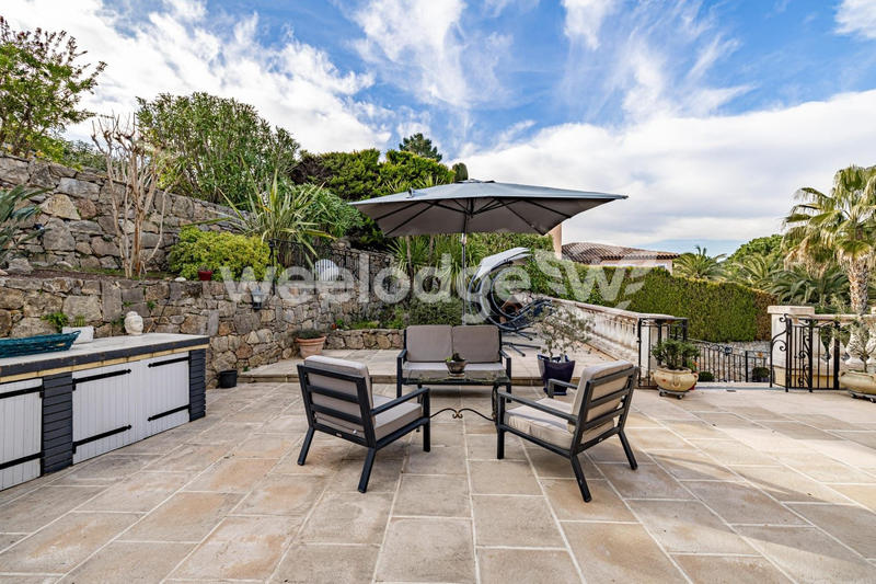 Villa - 205 m² - 7 pièces