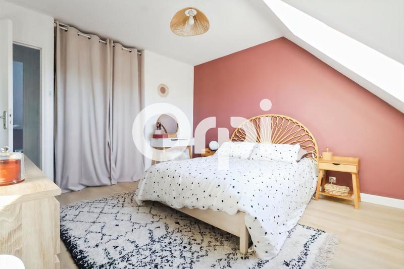 Maison - 110 m² - 4 pièces