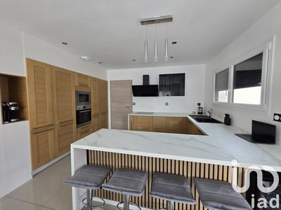 Maison - 121 m² - 5 pièces