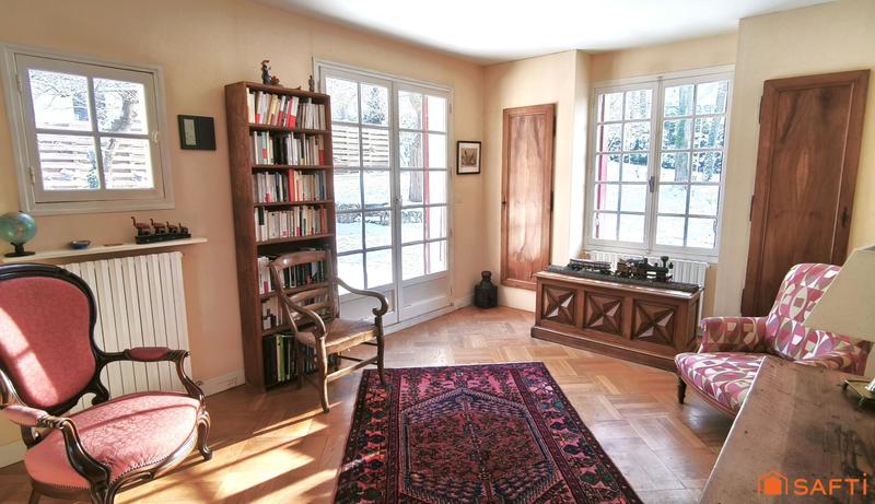 Maison - 179 m² - 9 pièces