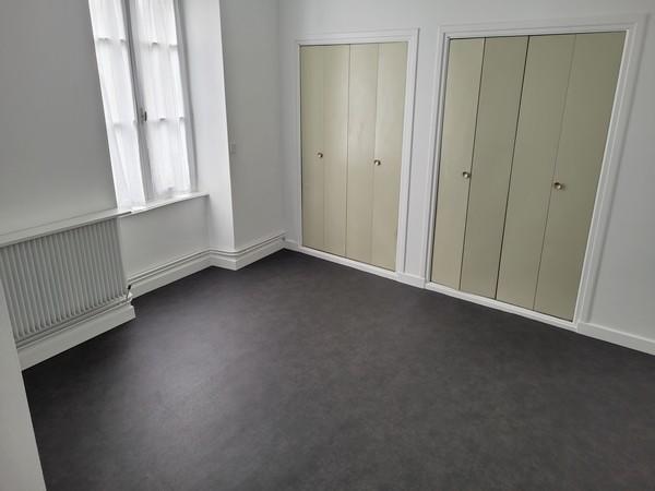 Appartement - 136 m² - 5 pièces