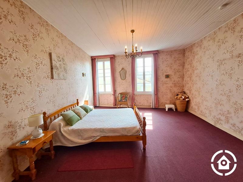 Maison ancienne - 156 m² - 7 pièces