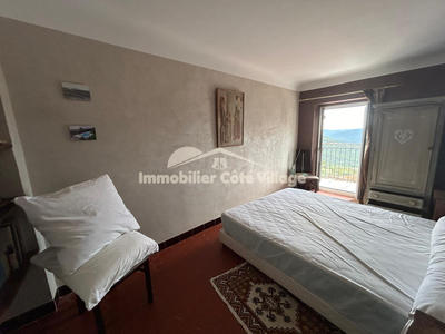 Appartement - 125 m² - 5 pièces