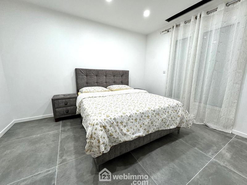 Maison - 200 m² - 7 pièces