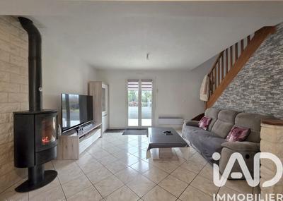 Maison - 95 m² - 5 pièces