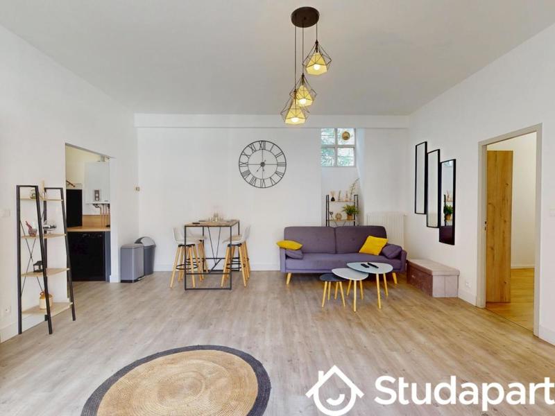 Chambre - 15 m² - 1 pièce