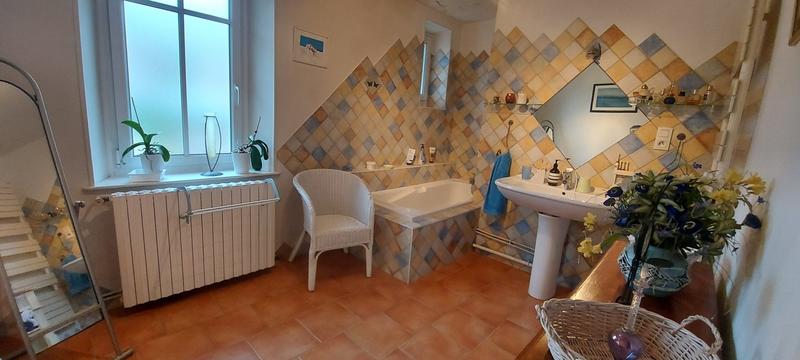 Maison traditionnelle - 162 m² - 9 pièces