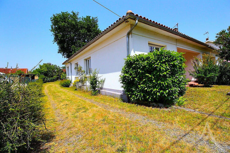 Maison - 99 m² - 4 pièces