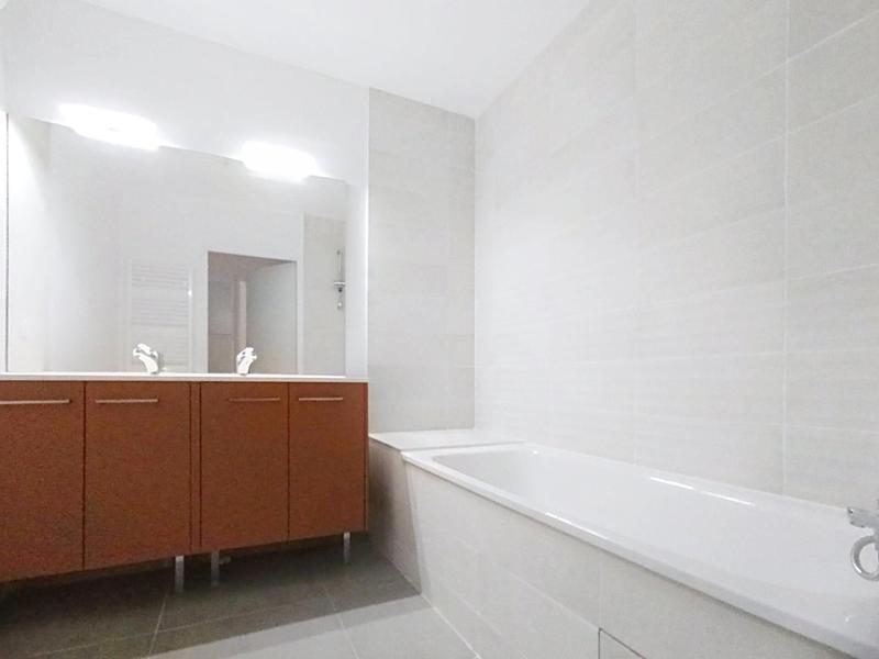 Appartement - 99 m² - 4 pièces