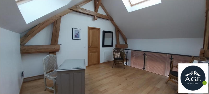 Maison - 200 m² - 5 pièces