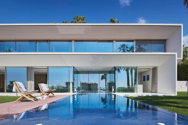 Maison - 480 m² - 7 pièces