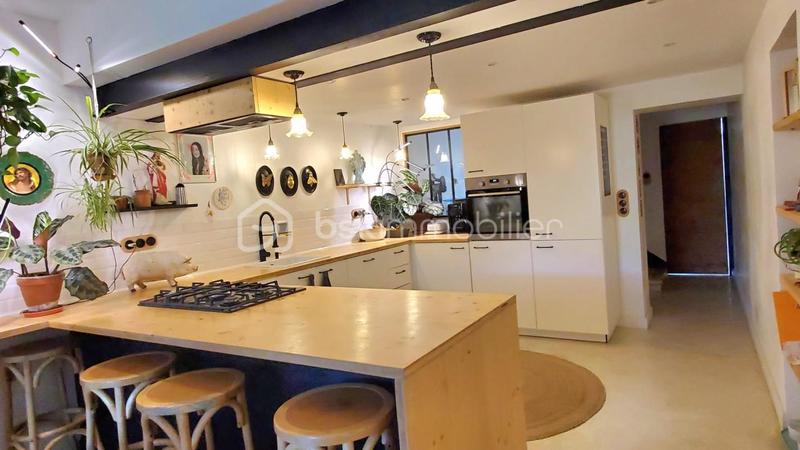 Maison - 140 m² - 7 pièces