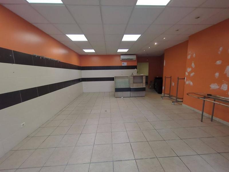 Local commercial - 45 m² - 1 pièce