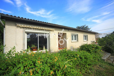 Maison - 180 m² - 6 pièces