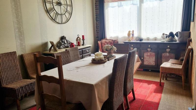 Maison - 200 m² - 10 pièces