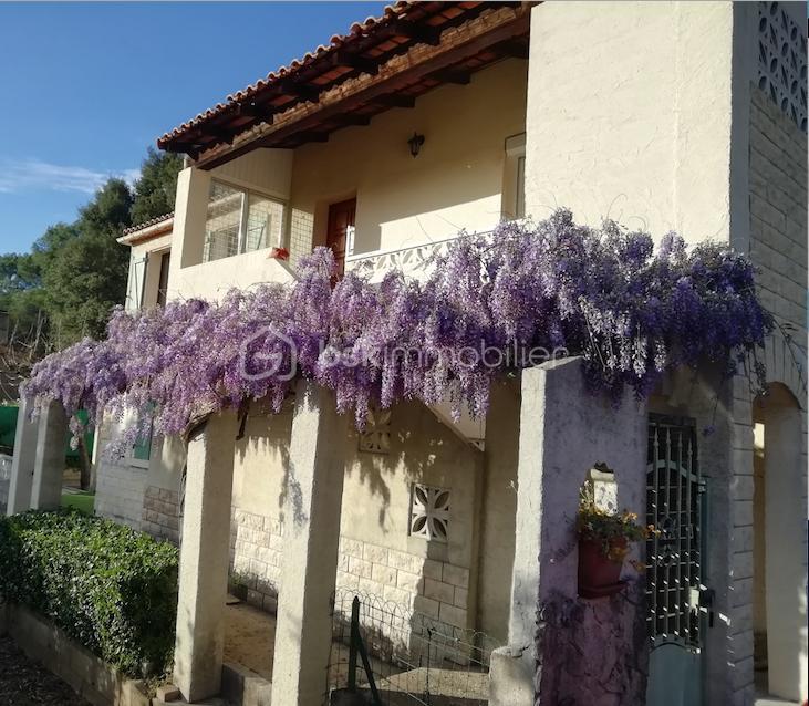 Villa - 97 m² - 6 pièces