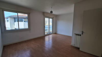 Appartement - 74 m² - 4 pièces