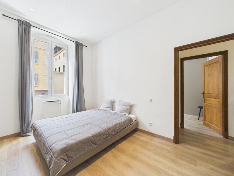 Appartement - 81 m² - 4 pièces