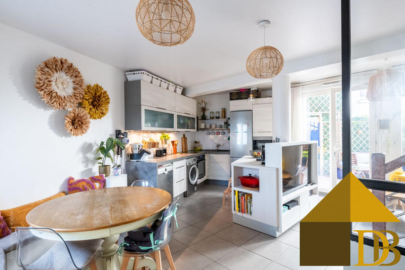 Maison - 65 m² - 3 pièces