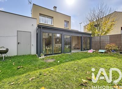 Maison - 100 m² - 5 pièces