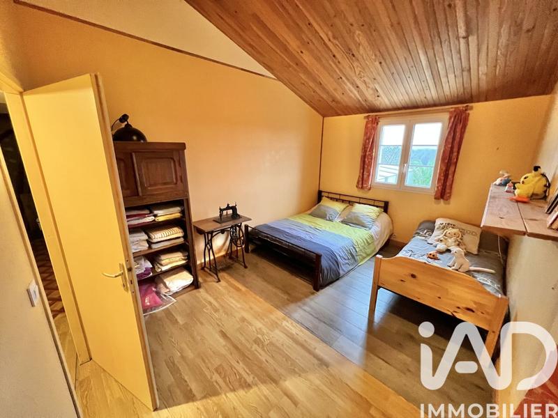 Maison - 375 m² - 12 pièces