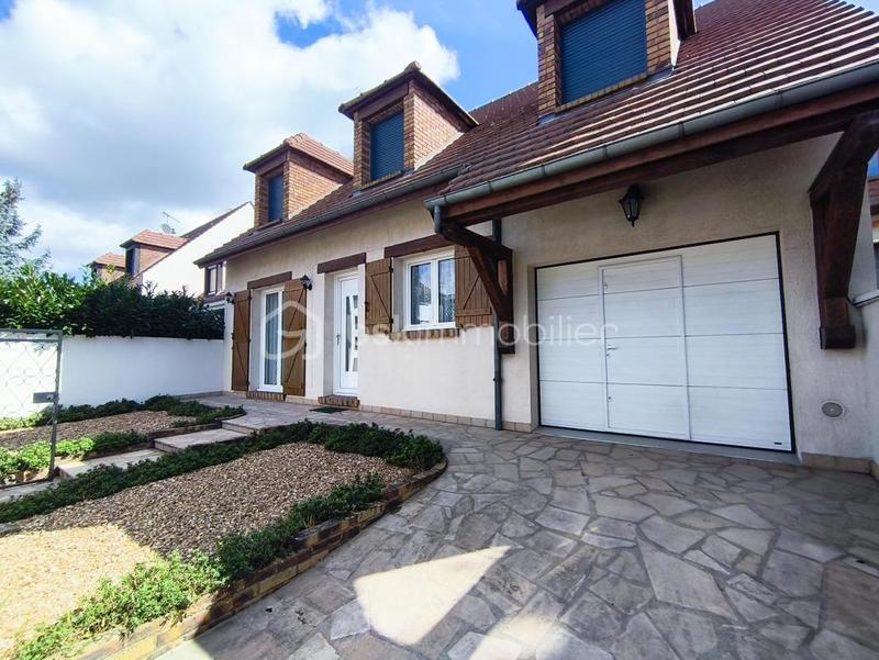Maison - 135 m² - 6 pièces