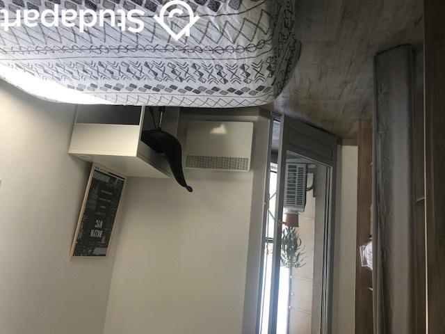 Chambre - 10 m² - 1 pièce