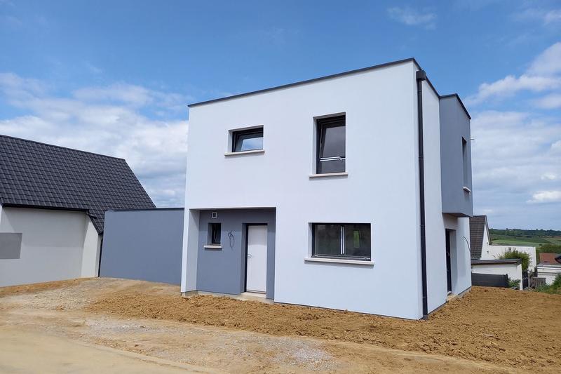 Maison - 105 m² - 4 pièces