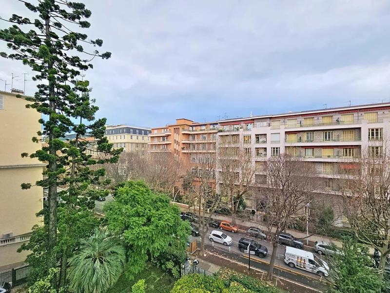 Appartement - 89 m² - 3 pièces