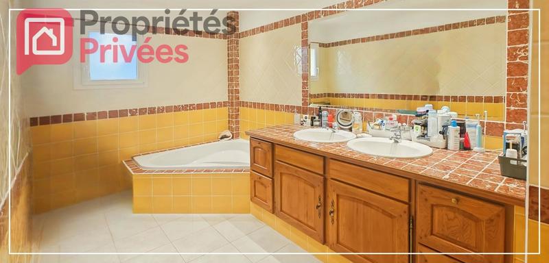 Immeuble - 994 m² - 26 pièces