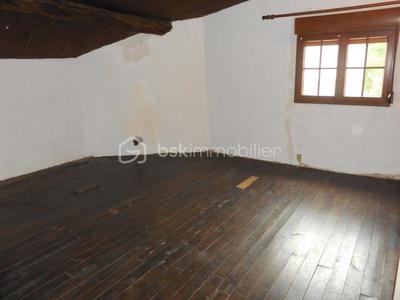 Maison - 98 m² - 4 pièces