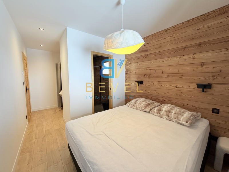 Châlet - 299 m² - 12 pièces